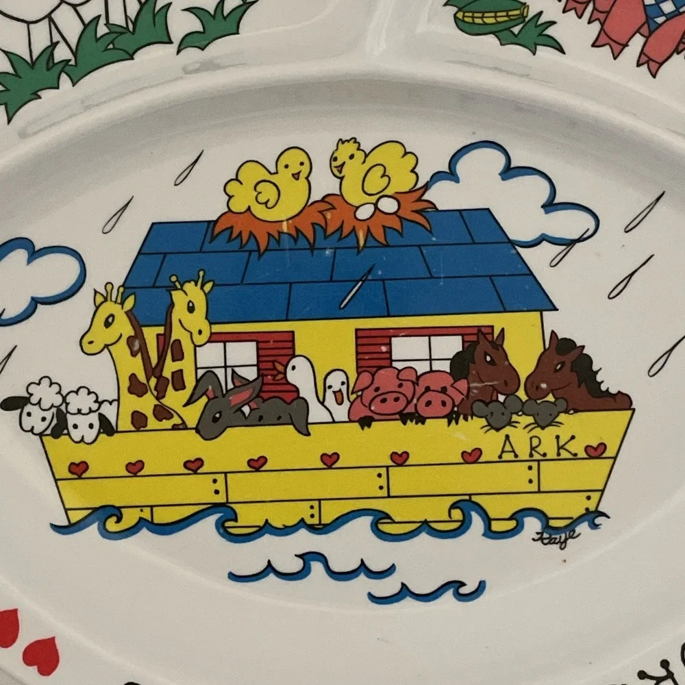 Vintage Anacapa Melamine Divided Children's Plate Noah's Ark Animals Hearts